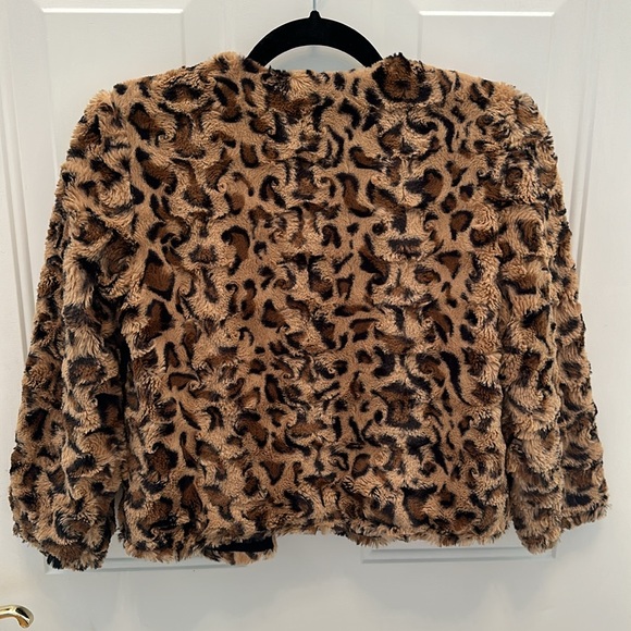 Calvin Klein Cropped Leopard Faux Fur Coat Jacket Sweater - Picture 6 of 9